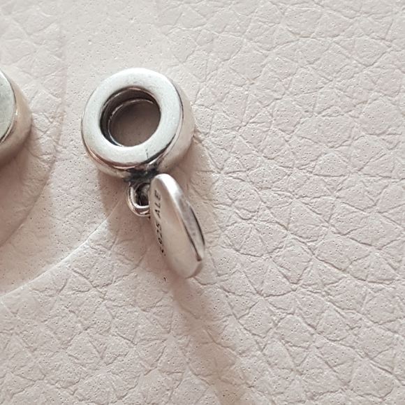 2 Pandora heart dangles - Picture 5 of 9